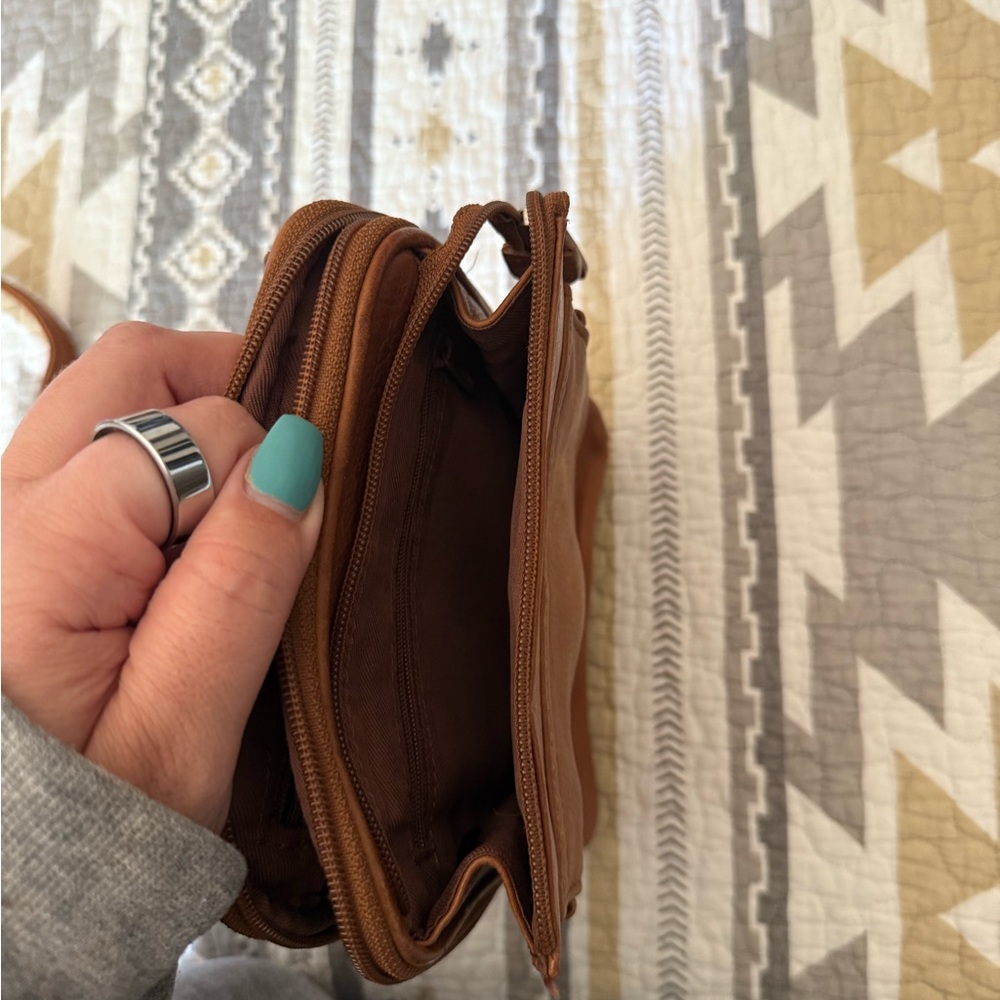 Fossil Tan Leather Messenger Bag - Picture 4 of 4